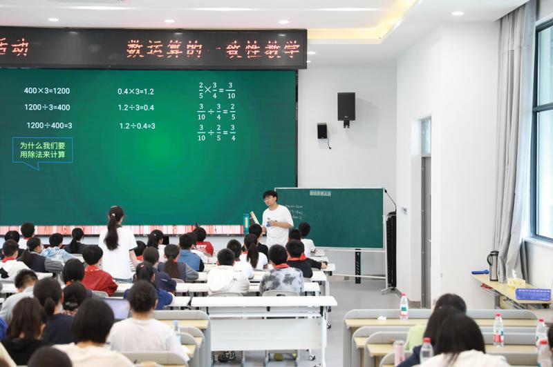 洪.JPG
