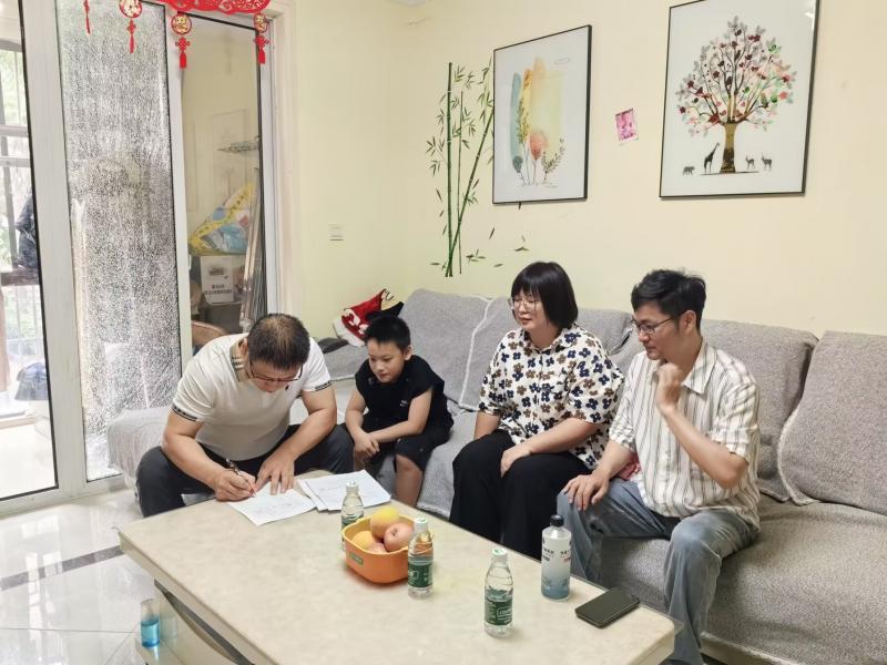 五1班  胡博文.png