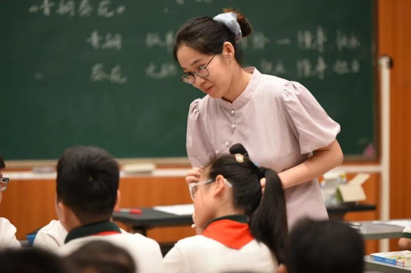 826eae44d113e9ab152cb30e2cdc80ec.jpg